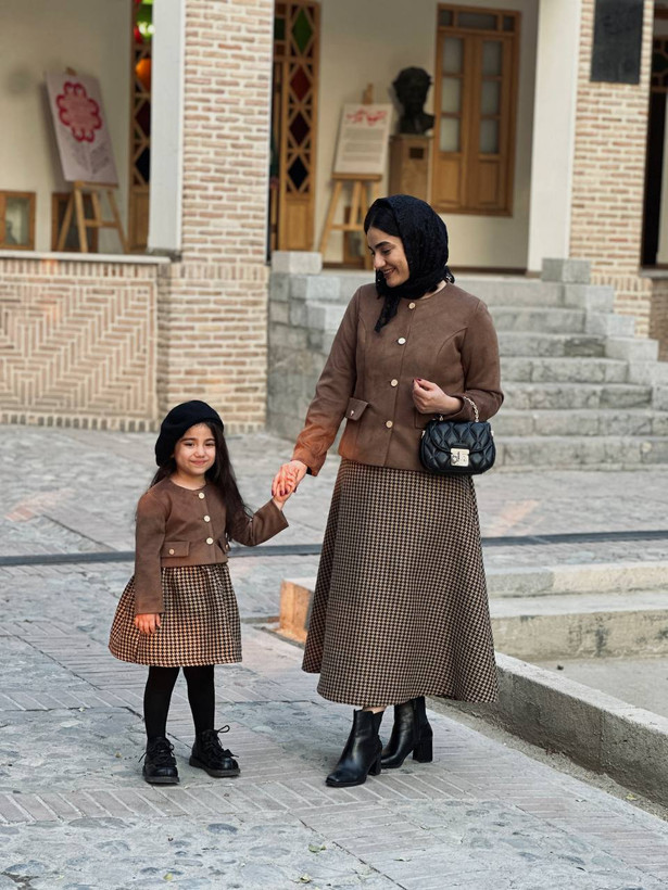 ست مادر و دختر کت دامن پالیز کالکشن پاییز آیکیدز